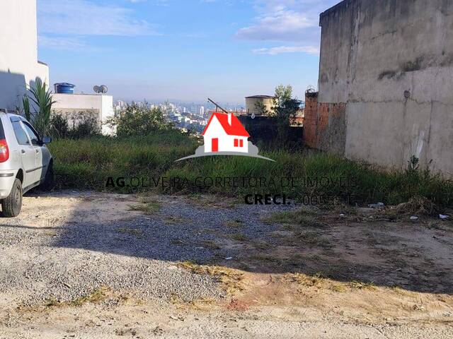 Venda em Condomínio Maracanã - Santo André